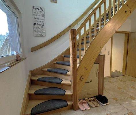 EG Treppenaufgang ins OG 