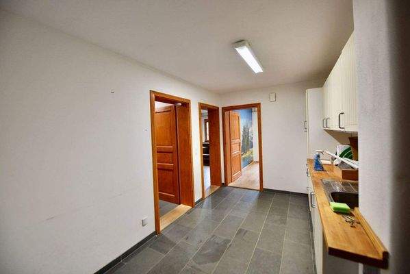 Diele mit Küchenzeile