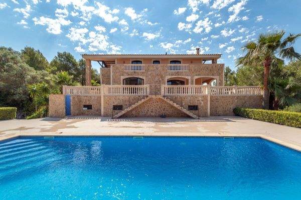 Finca in traumhafter Lage in Santa Maria 