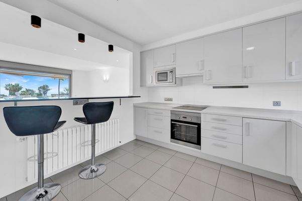 9dcad27b-ab7f-4909-af73-8bbd787a61a8