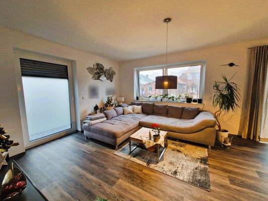 Offener Wohn- und Essbereich