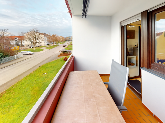 Einer der zwei Balkone