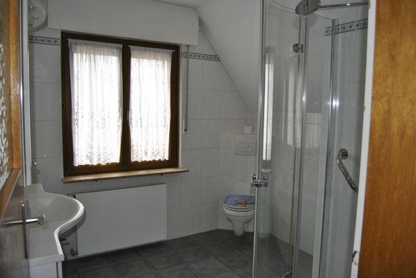 14 Badezimmer OG.JPG