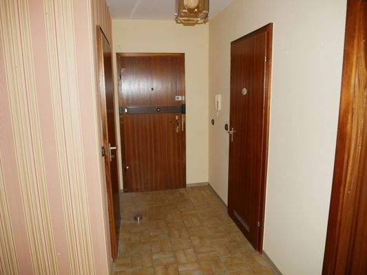 Falkenhorst 80018.jpg