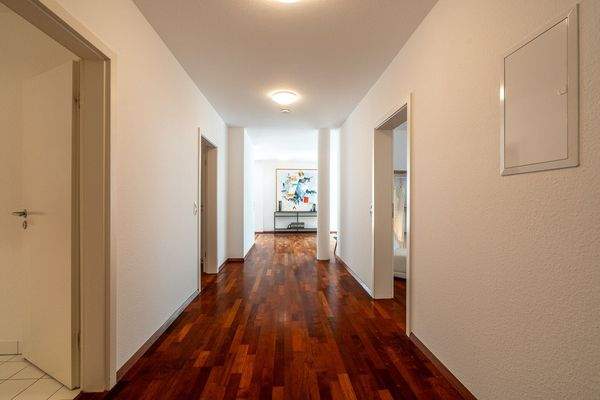 Glastreppen-Aufgang vom Keller