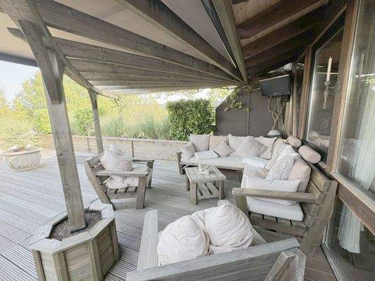 überdachter Terrassenteil