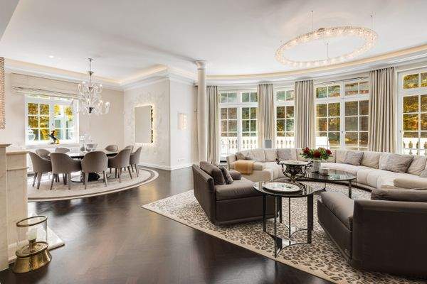 Herrschaftliche Repräsentanz 