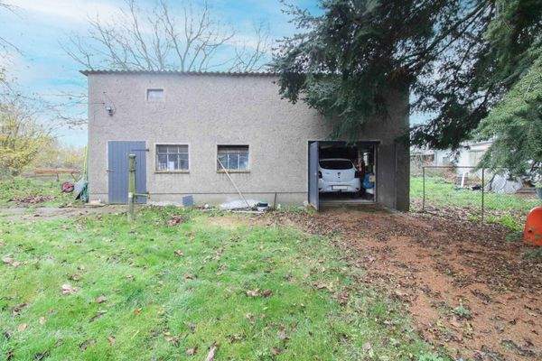 Garage mit Werkstatt