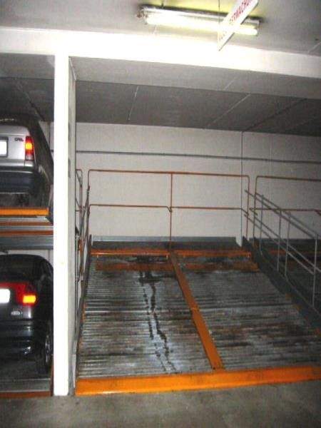 Neuss Garage, Neuss Stellplatz