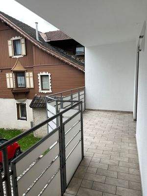 Wohnung-SandinTaufers-frei-Neuwertig-balkon