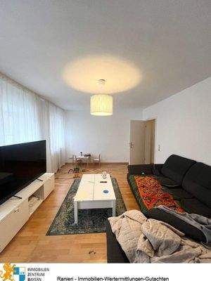 1. Obergeschoss-re. - Wohnzimmer