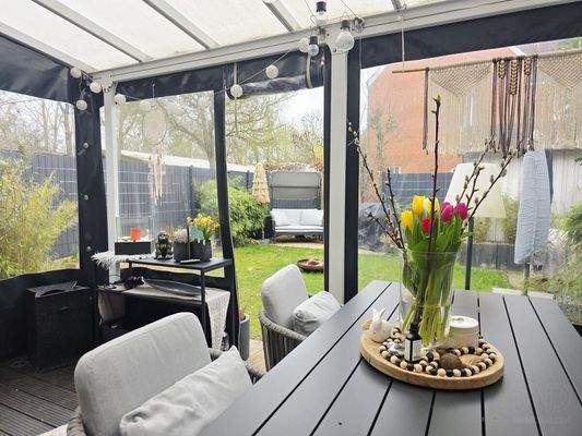 überdachte Terrasse