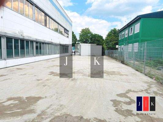 Befestigte Freifläche - Ansicht 1