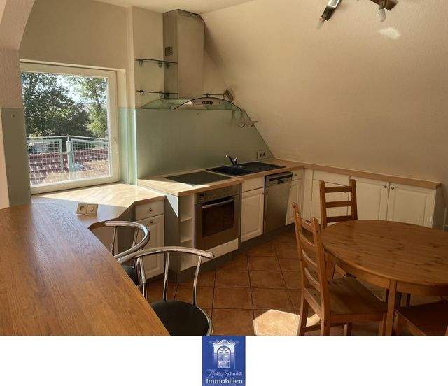 Traumhafte Galeriewohnung mit großem Balkon und EBK in grüner ruhiger Lage! - Photo 5