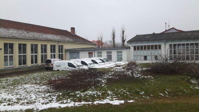 Gebäude 108a + 108b + 108c