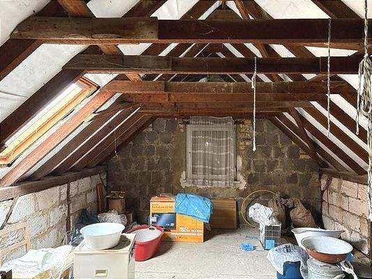 Dachgeschoss Nebengebäude mit Gästewohnung