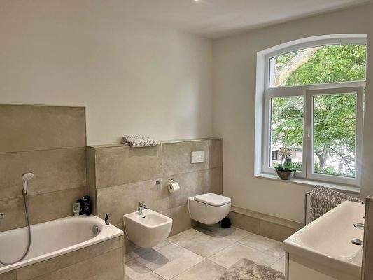 Tageslicht - Wannenbad