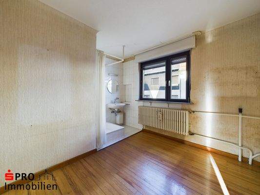 Zimmer mit Dusche im OG