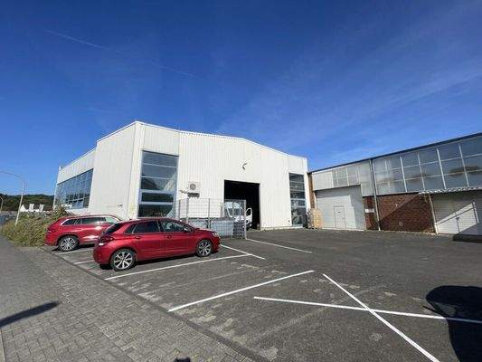 Neubauhalle Cäcilienstraße