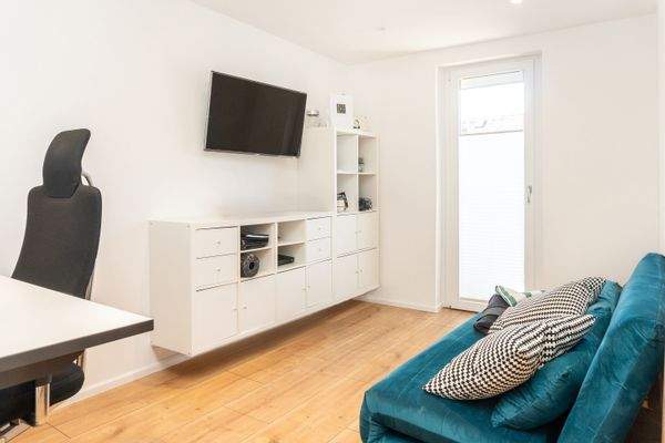 Arbeits-/Schlafzimmer