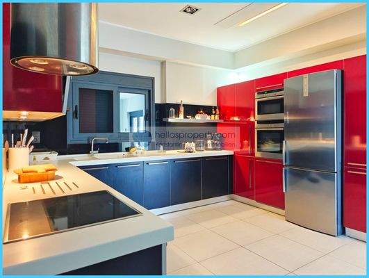 0156171ad39242cfbe55aa9325245dfd-original