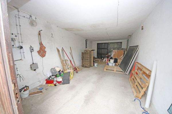 Blick in eine weitere Garage