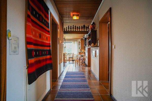 Ein eleganter Flur verbindet die Zimmer