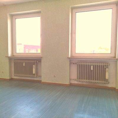 II OG - "aus dem Rahmen fallen"