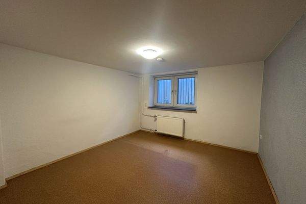 Wohnlich ausgebauter Raum im UG