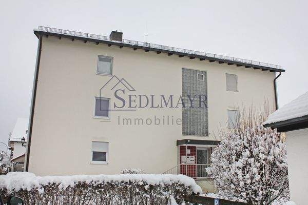 Außenansicht Eingangsbereich 1