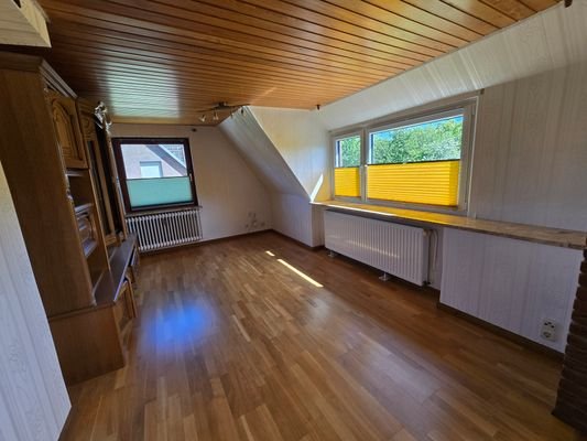  Wohnzimmer DG.jpg