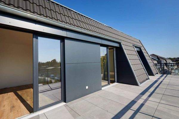 Sonnige, große Dachterrasse