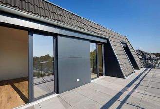 Sonnige, große Dachterrasse