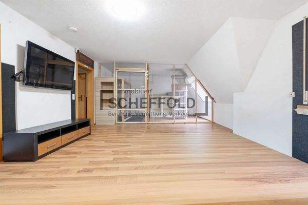 Wohnen-Essen (mit KI leergeräumt)