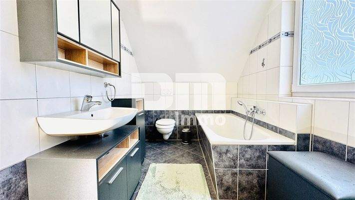 OG / DG Bad / Wanne / Dusche