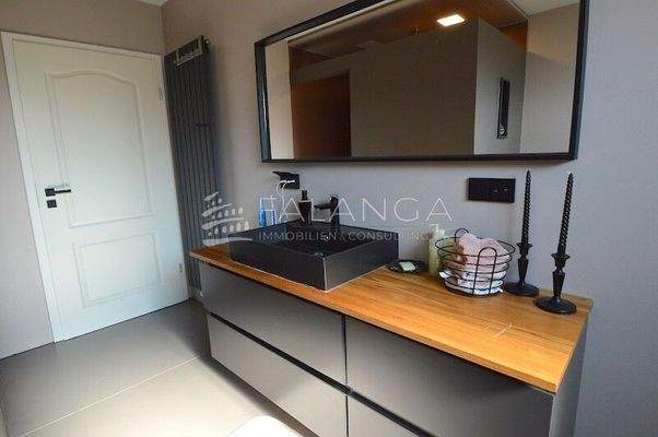 Modernes Tageslichtbad OG