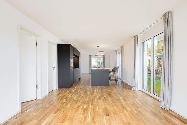 großzügiger Wohn-Koch-Essbereich