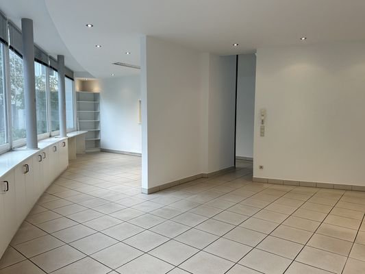 Show-Room / Büro