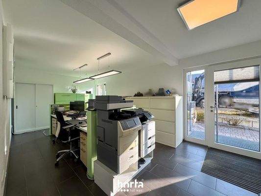 Eingang Büro Ansicht 1