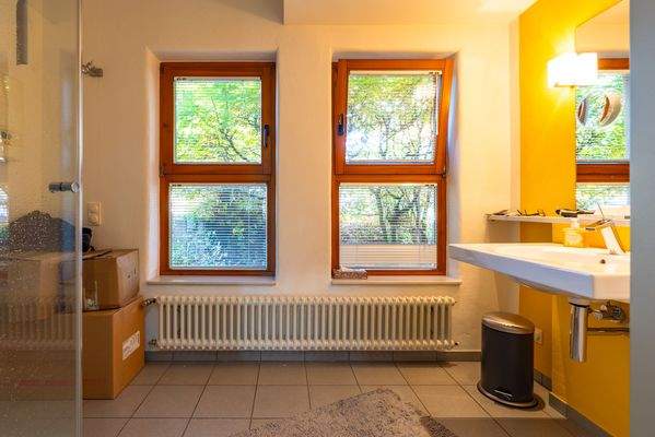 Badezimmer (Gewerbeeinheit)