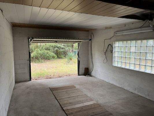Garage Innenansicht