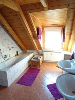 Badezimmer DG