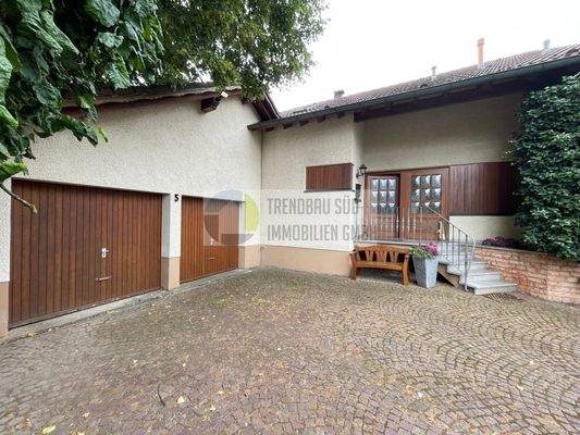 Ansicht Eingang Doppelgaragen