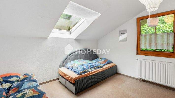 1. OG Schlafzimmer 2 1