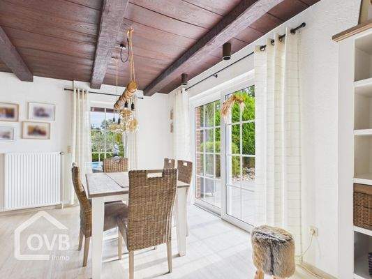 EG Wohnzimmer mit Kamin