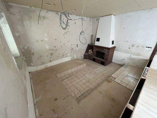 EG Kaminecke (linkes Gebäude)