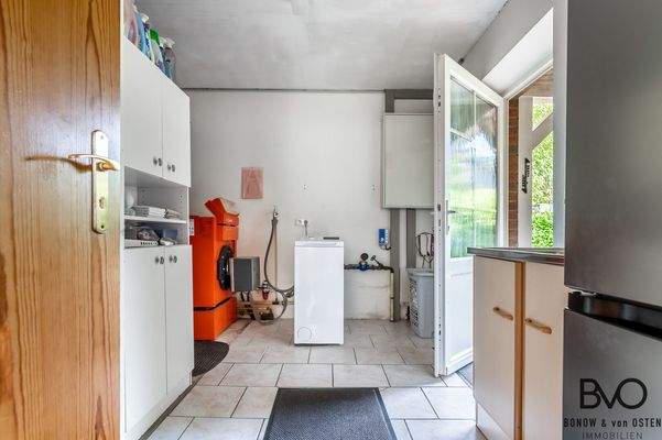 Hauswirtfschaftsraum mit eigenem Eingang