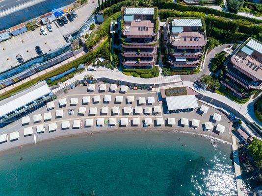 Dukley Exterior (38)