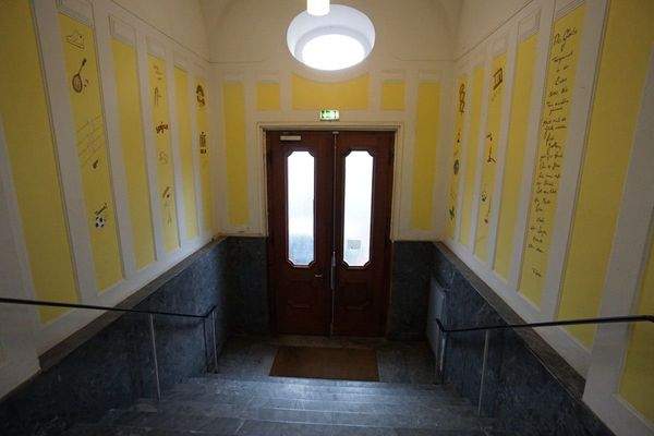 F180 - Eingangsbereich