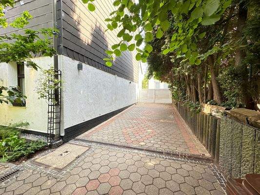 Stellplätze / Zufahrt